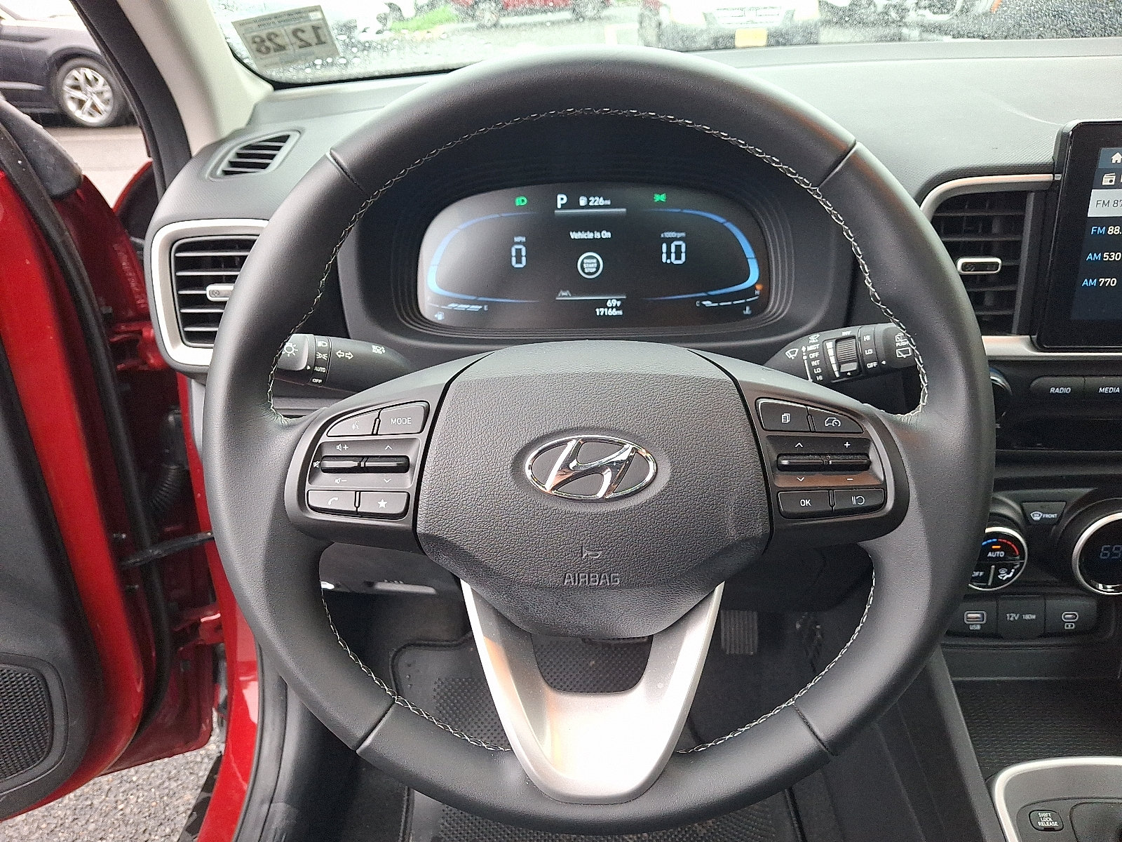 2024 Hyundai Venue SEL - Photo 20