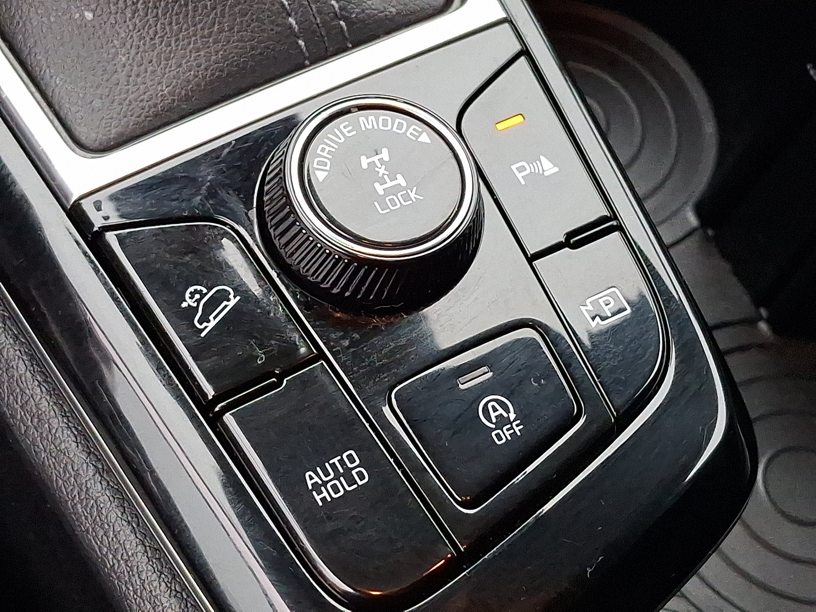 2025 Kia Sportage X-Line - Photo 25