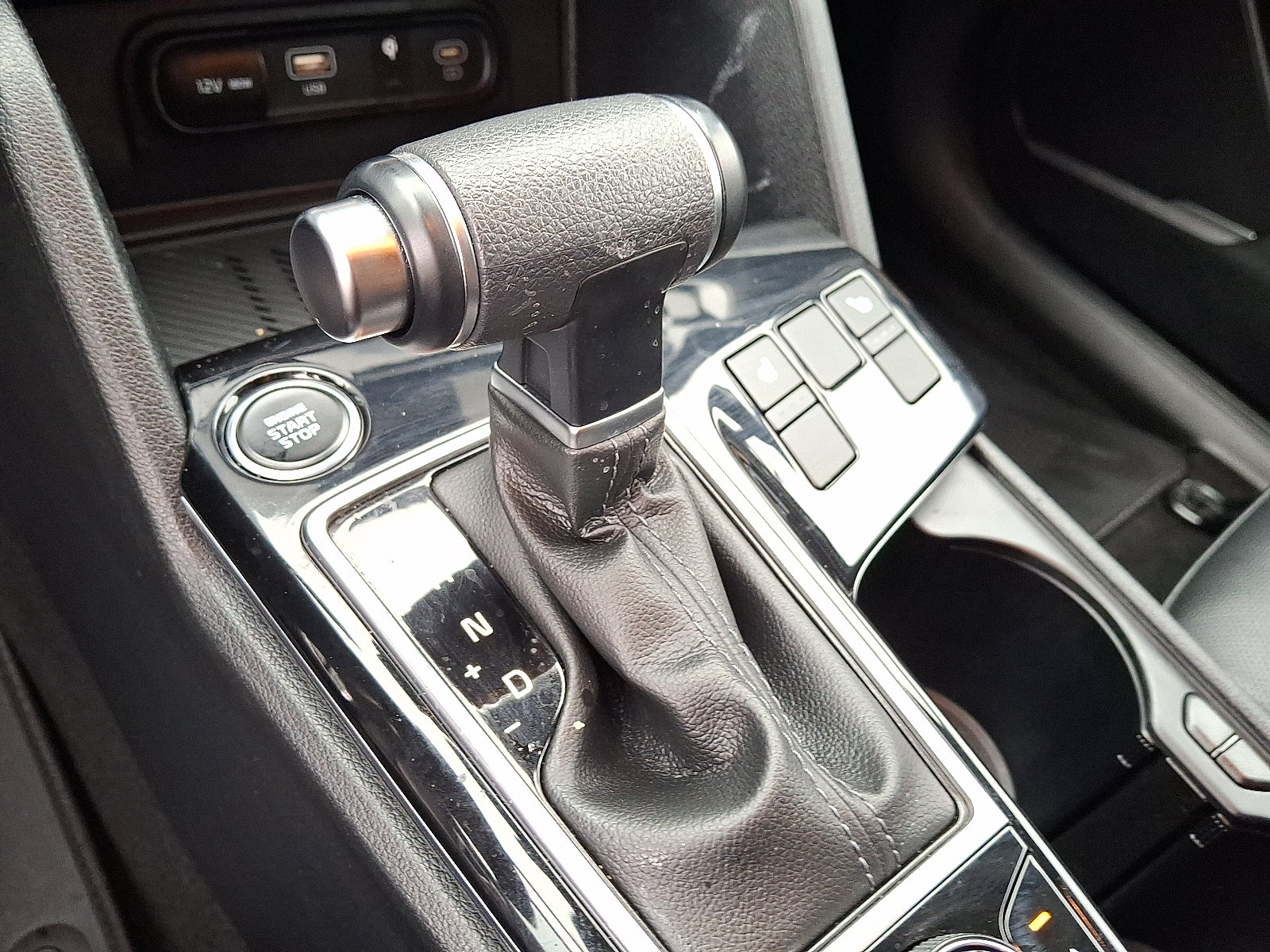 2025 Kia Sportage X-Line - Photo 14