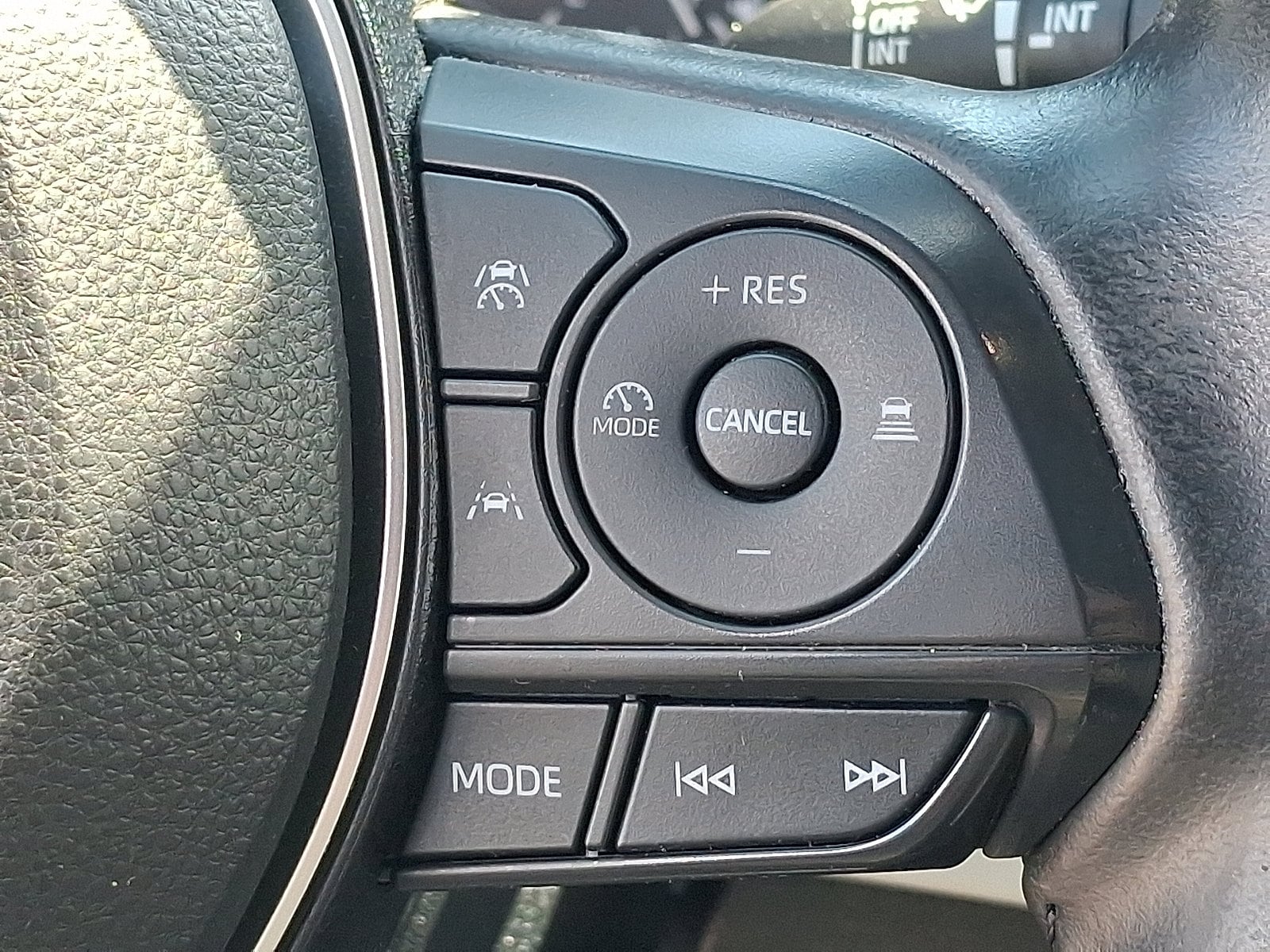 2023 Toyota Corolla SE - Photo 22