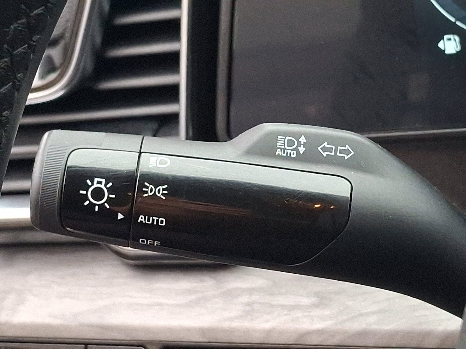 2025 Kia Sportage X-Line - Photo 27