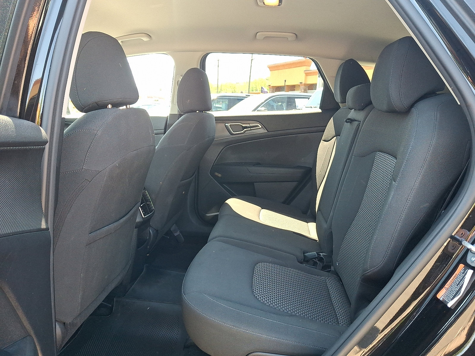 2023 Kia Sportage LX - Photo 11