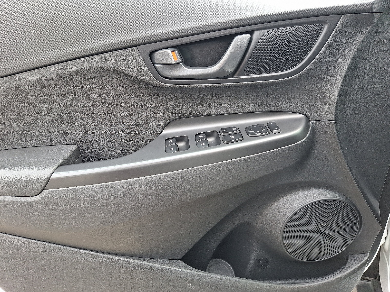 2023 Hyundai Kona SEL - Photo 13