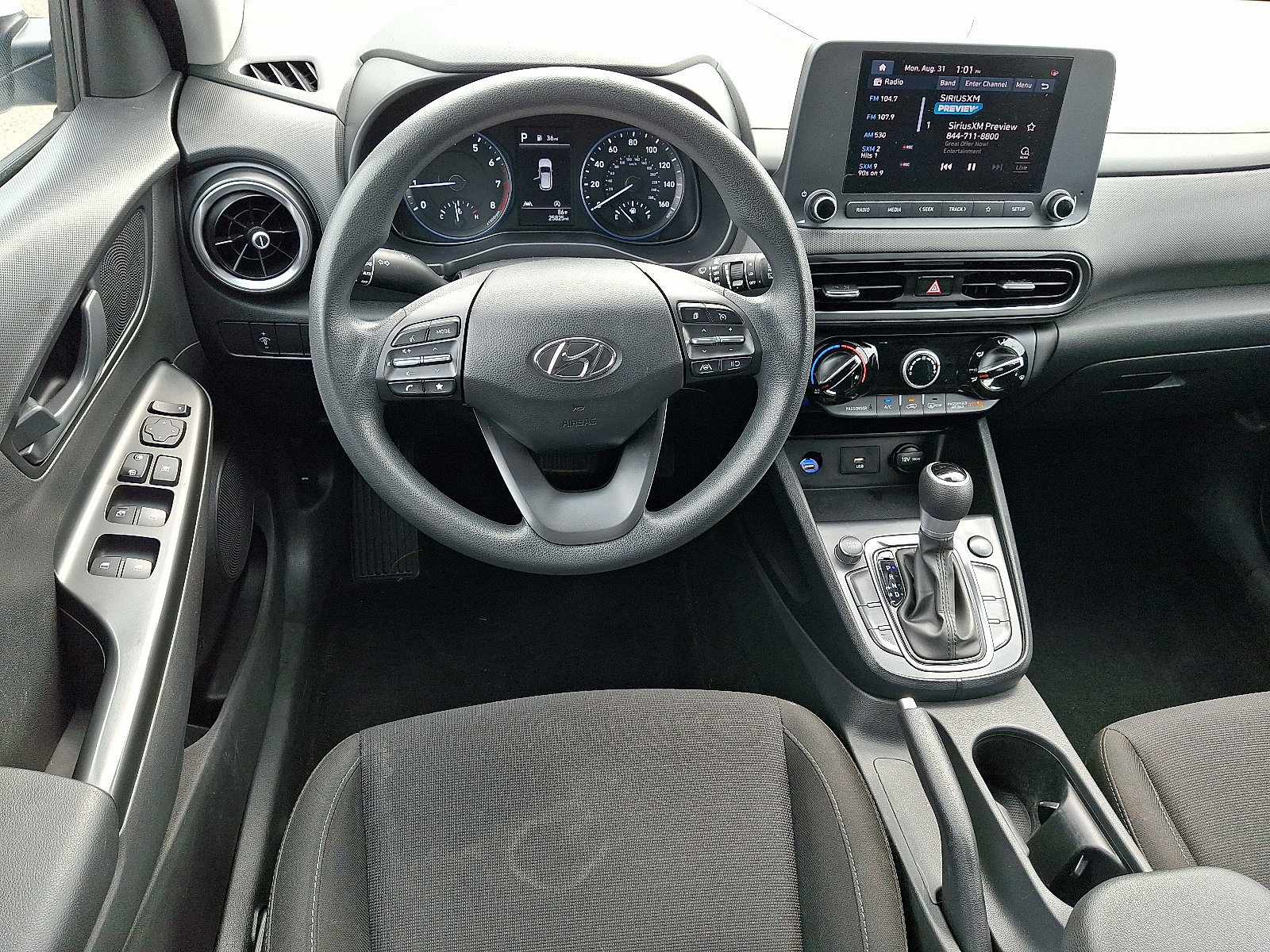 2023 Hyundai Kona SEL - Photo 12