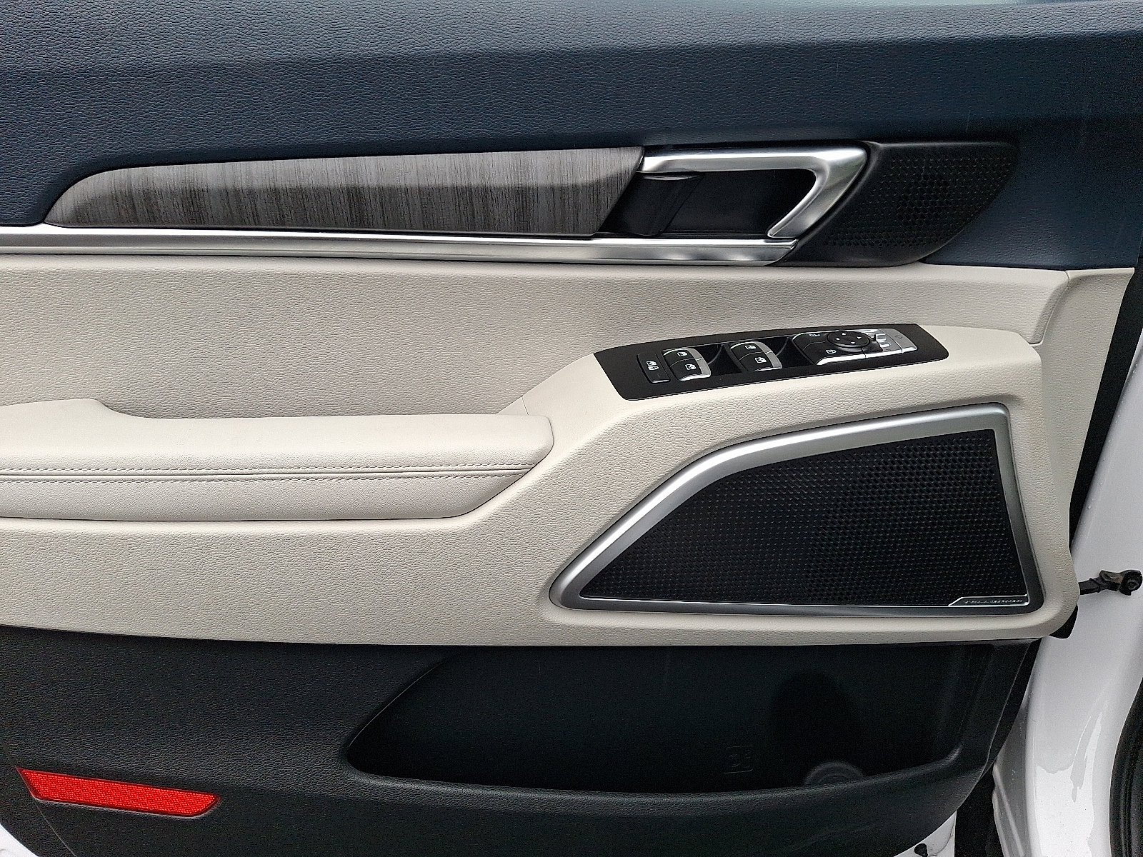 2023 Kia Telluride EX - Photo 13