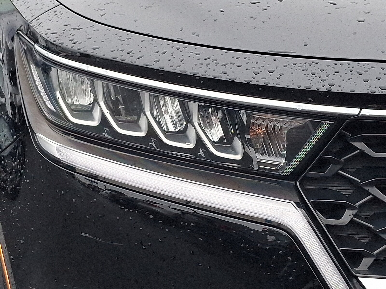 2023 Kia Sorento LX - Photo 9