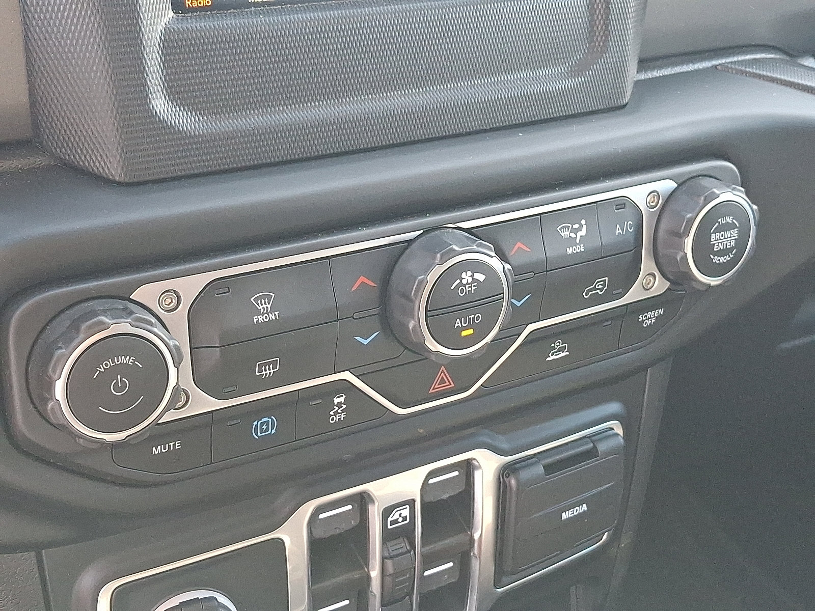 2023 Jeep Wrangler 4xe Willys 4XE - Photo 16