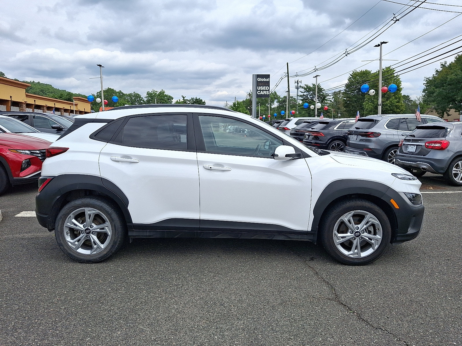2023 Hyundai Kona SEL - Photo 8