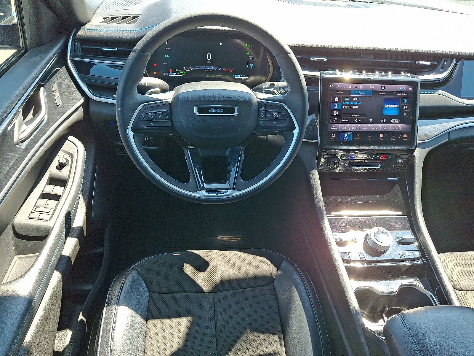 2023 Jeep Grand Cherokee Trailhawk 4xe - Photo 12