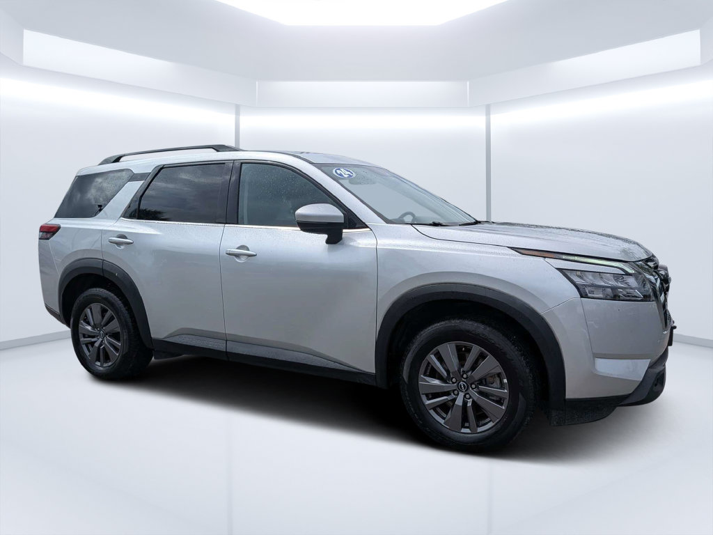 Used 2024 Nissan Pathfinder SV SUV