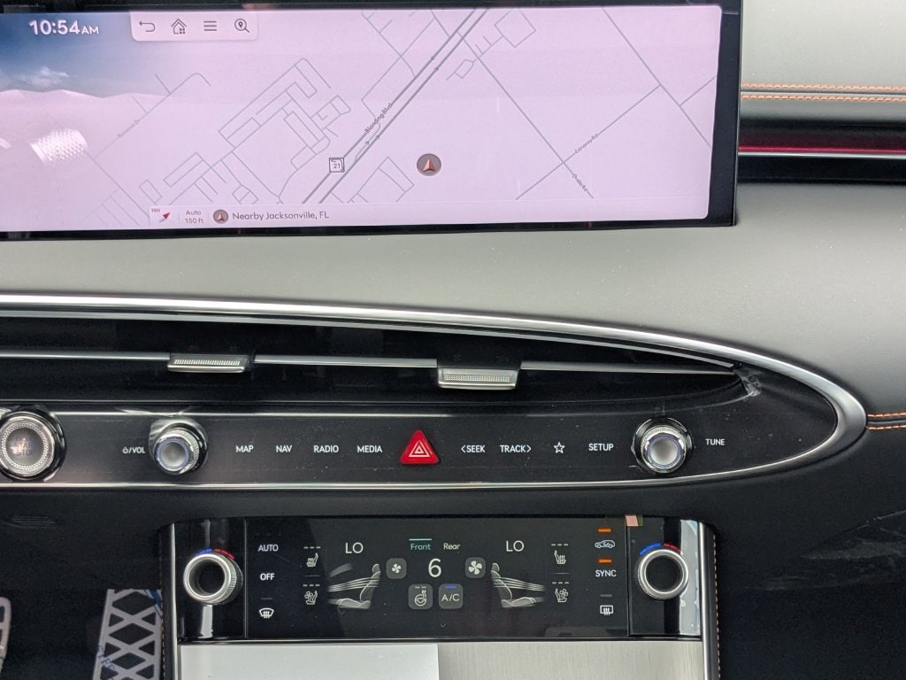 2026 GENESIS GV70 Sport Advanced - Photo 15
