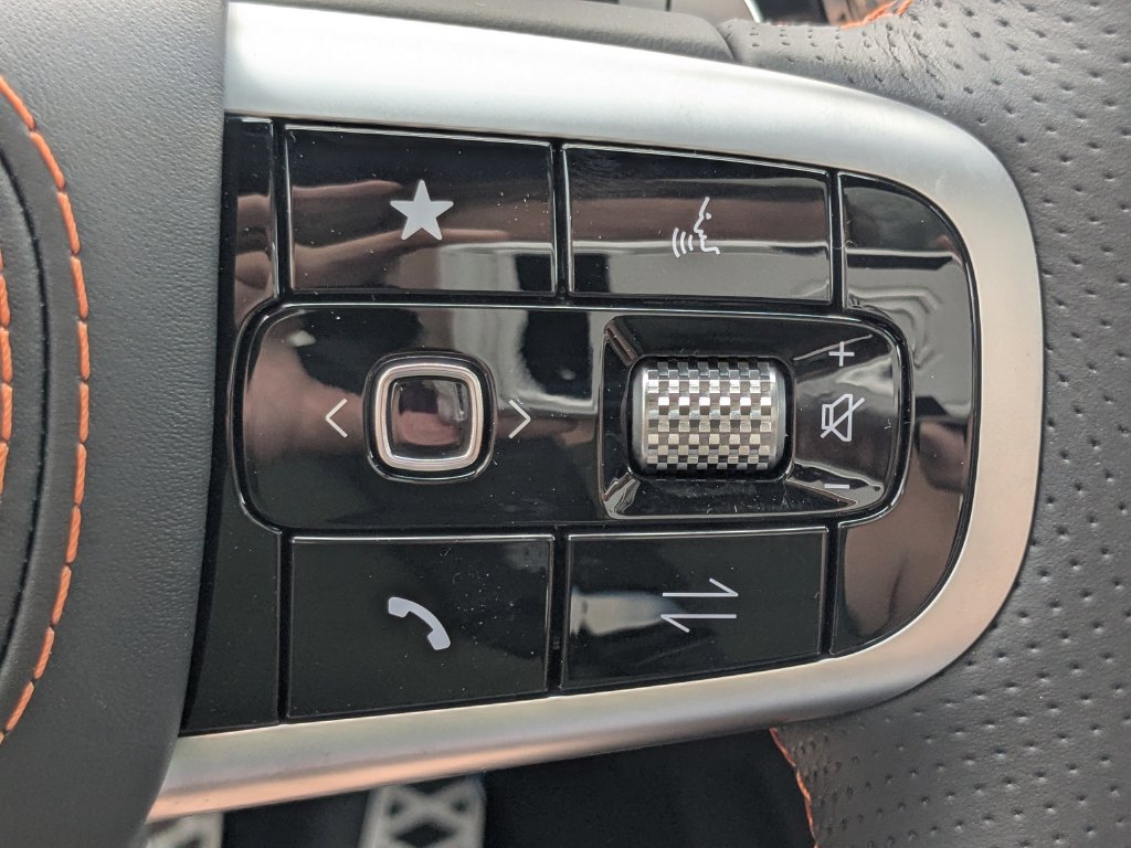 2026 GENESIS GV70 Sport Advanced - Photo 25