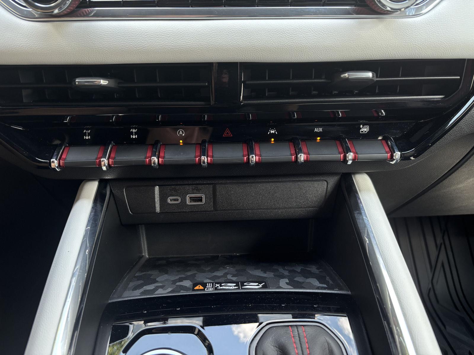 2024 GMC Canyon AT4X - Photo 18