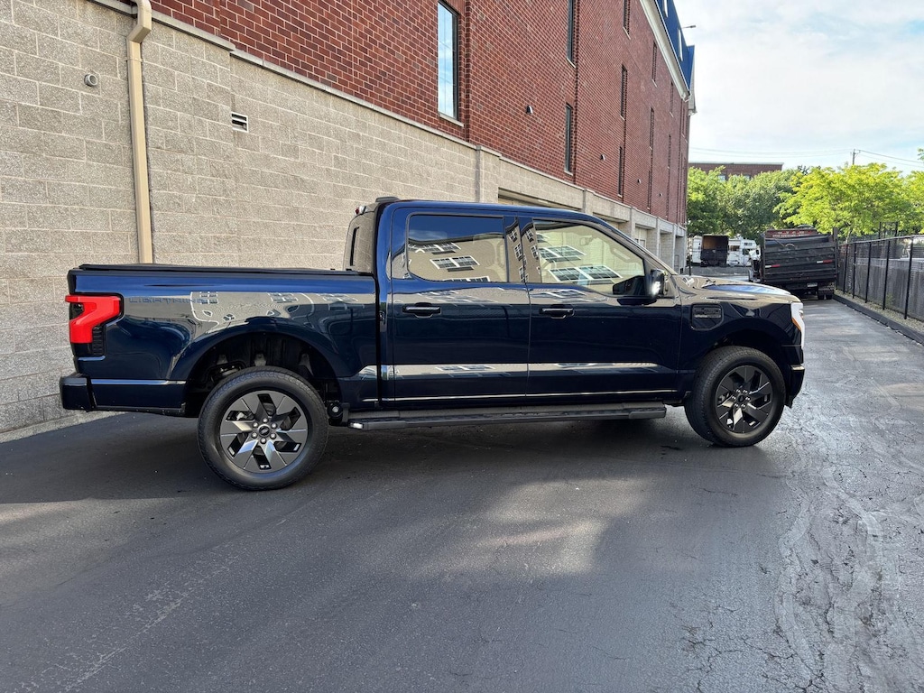 Used 2023 Ford F-150 Lightning Lariat Truck