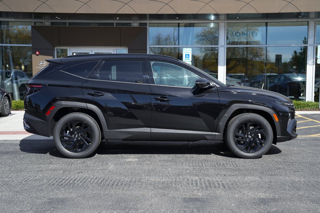 New 2026 Hyundai Tucson Hybrid Night SUV