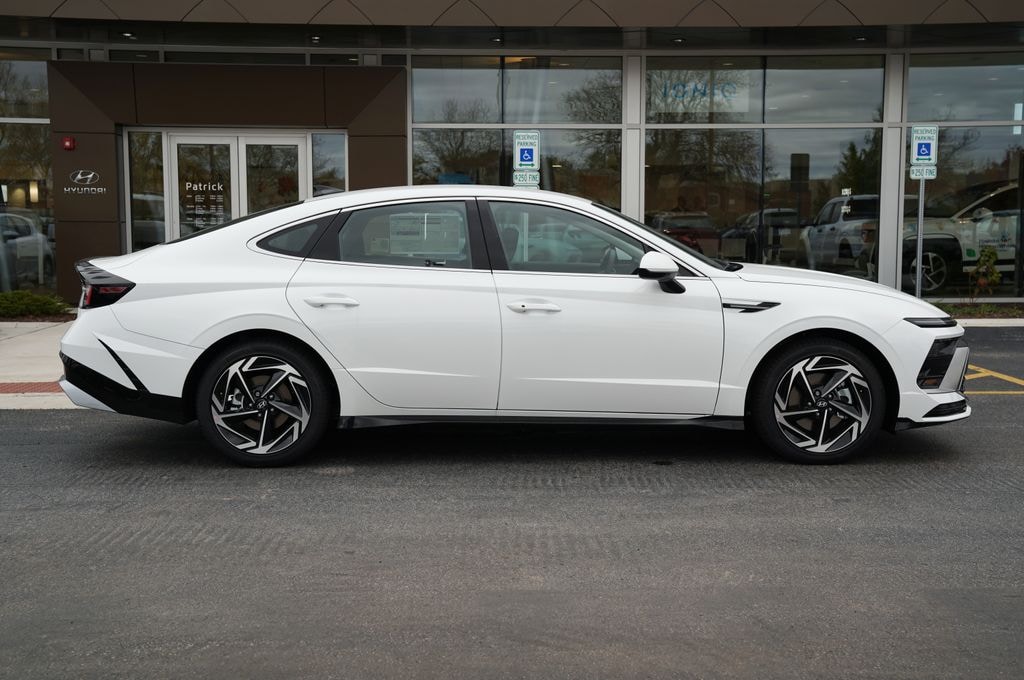 New 2026 Hyundai Sonata SEL Sport Sedan