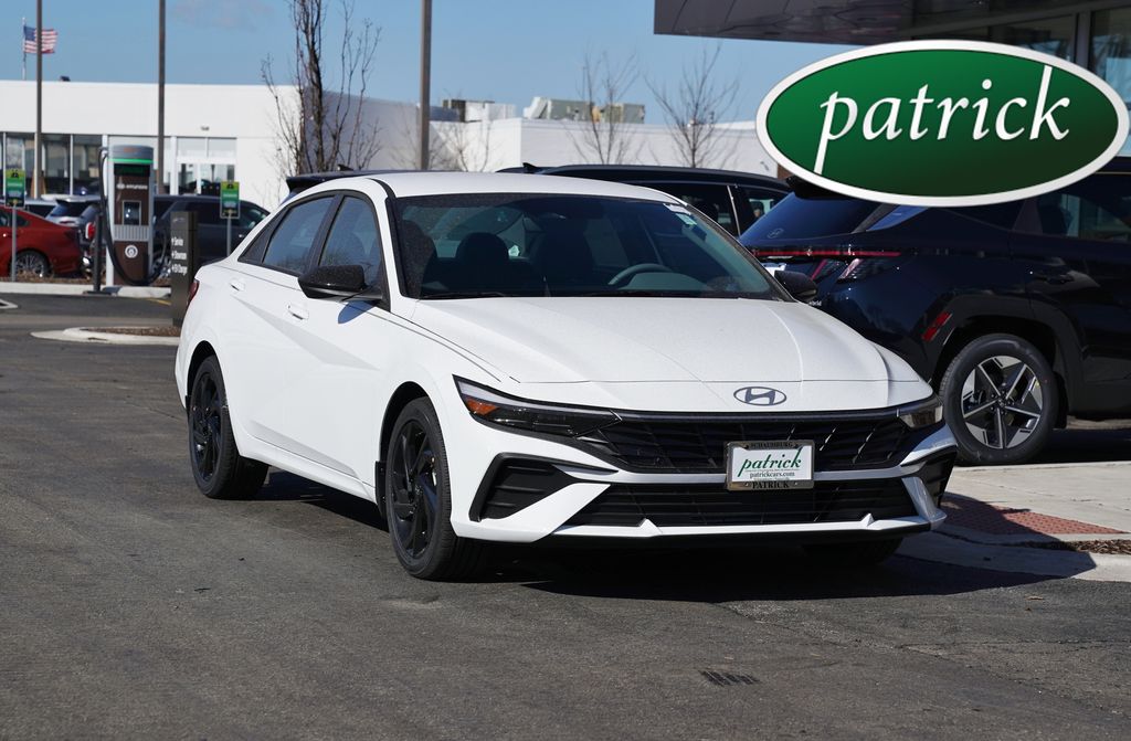 New 2026 Hyundai Elantra SEL Sport Sedan