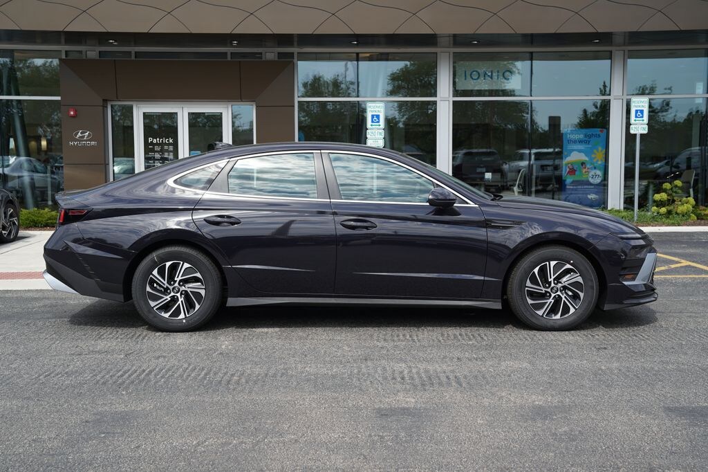 New 2026 Hyundai Sonata Hybrid Blue Sedan
