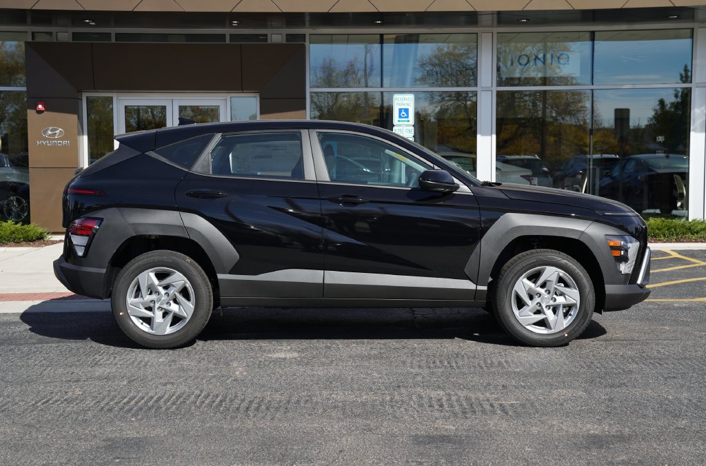 New 2027 Hyundai Kona SE SUV