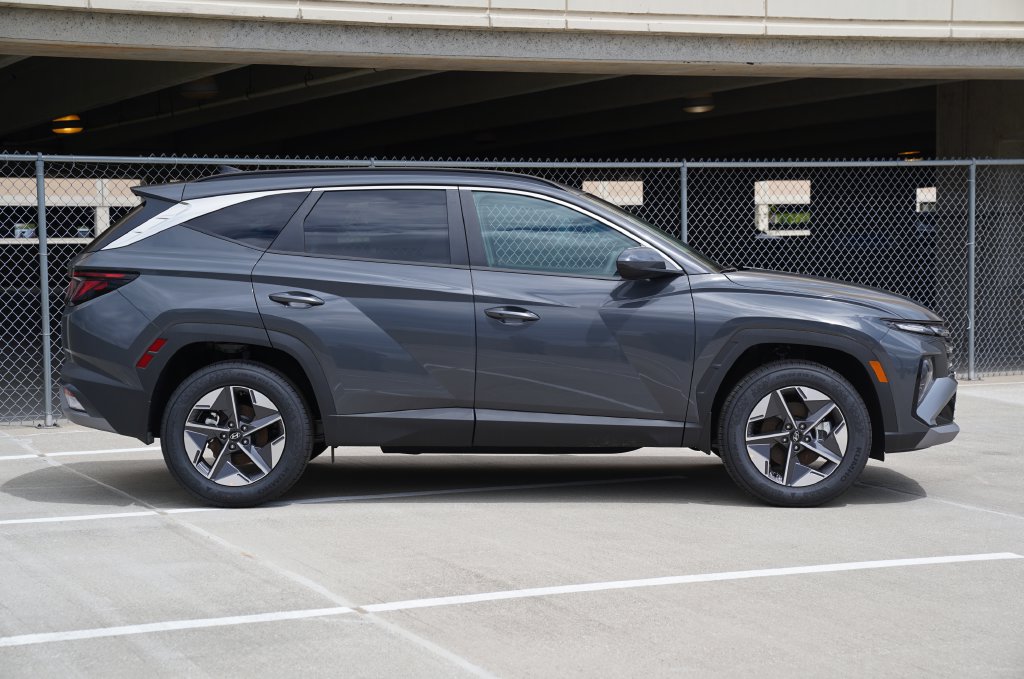 New 2026 Hyundai Tucson SEL SUV