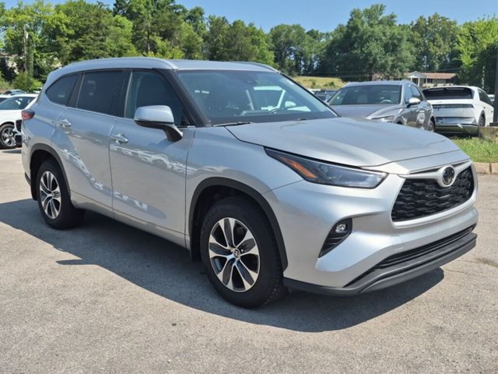 Used 2023 Toyota Highlander XLE SUV