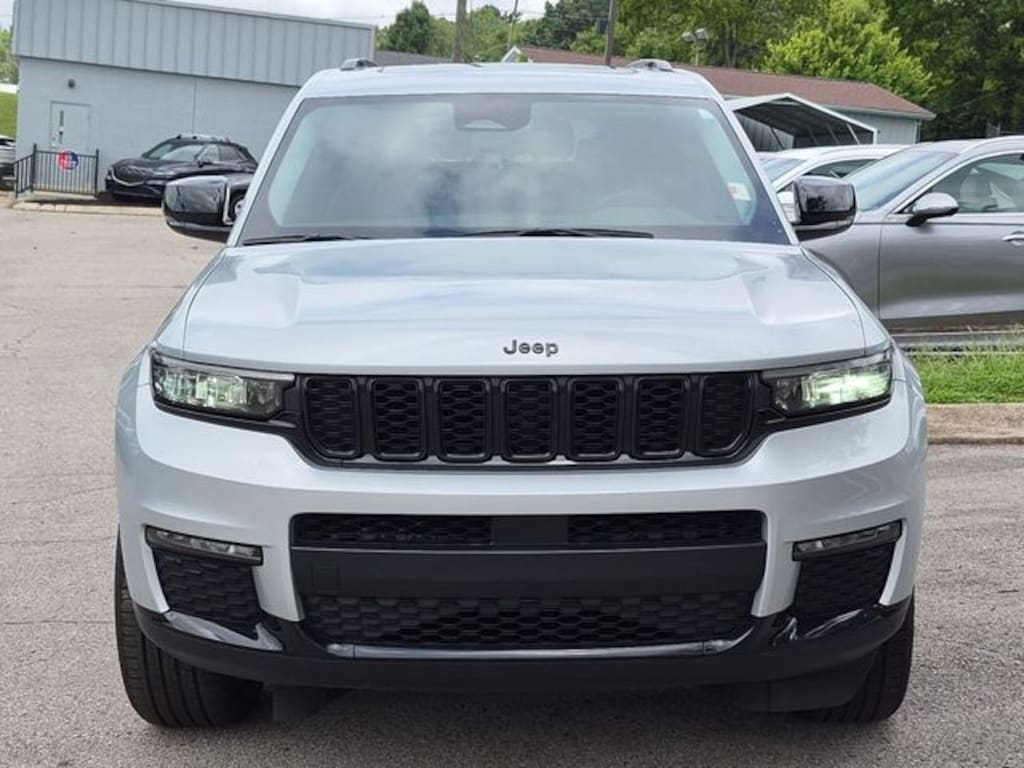 Used 2023 Jeep Grand Cherokee L Limited SUV