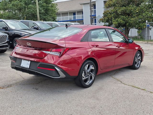 2025 Hyundai Elantra SEL - Photo 5