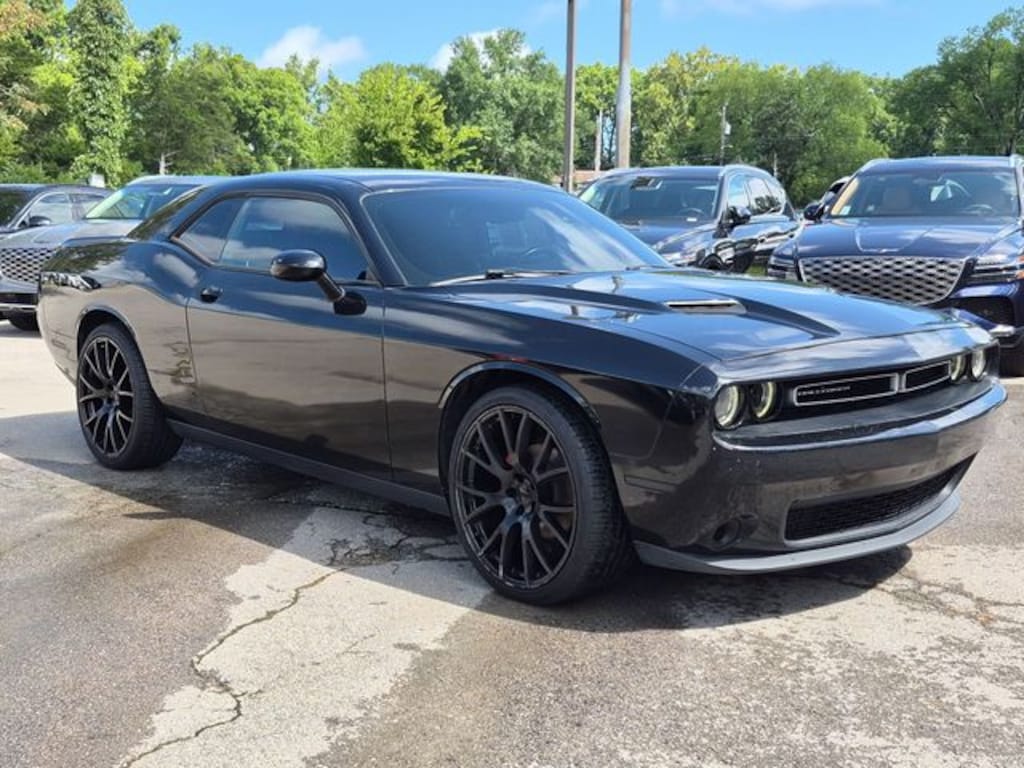 Used 2018 Dodge Challenger SXT Coupe