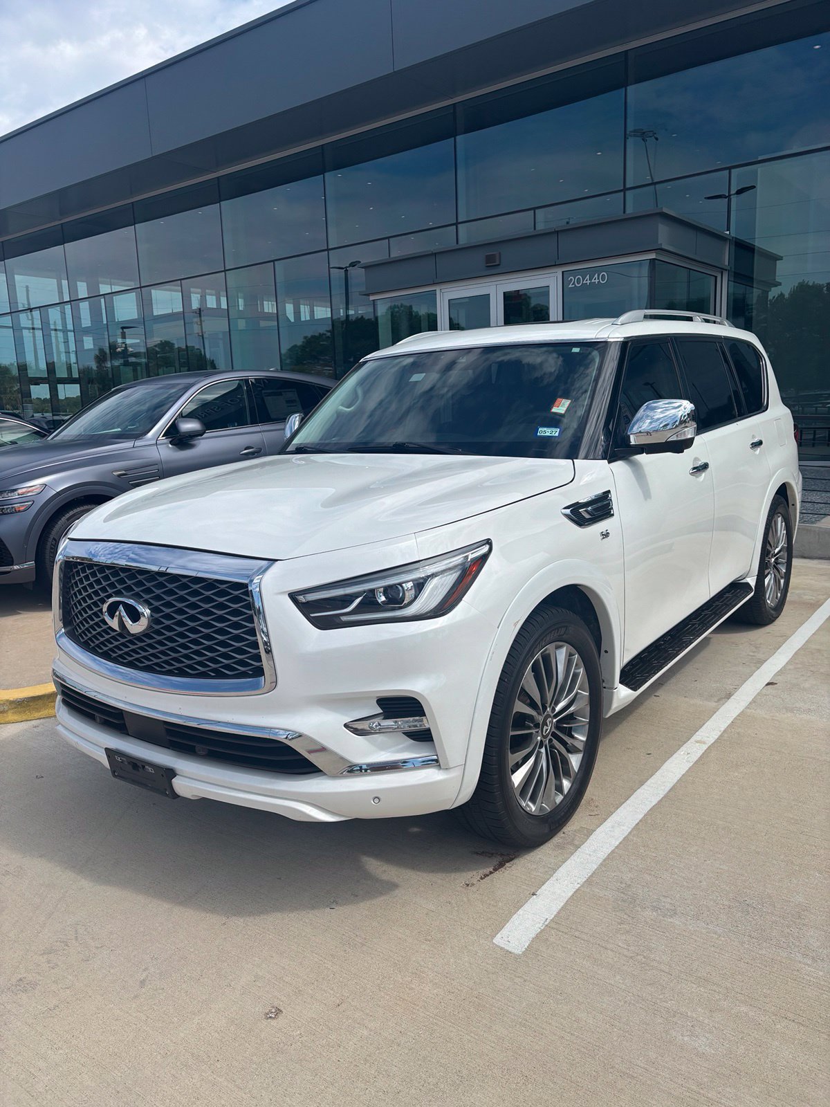  INFINITI QX80