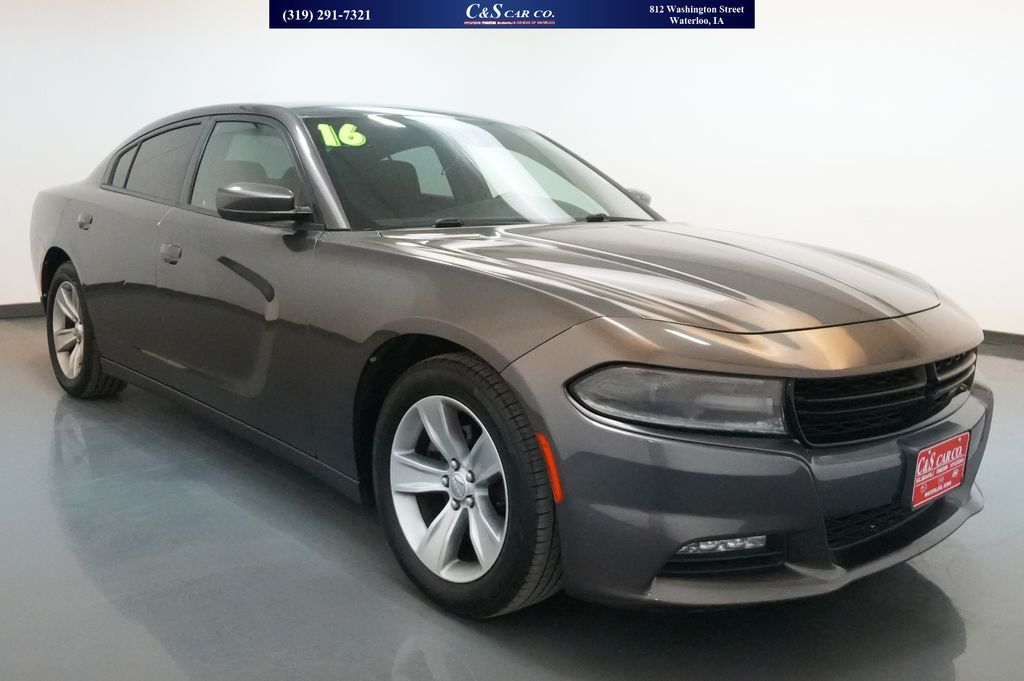 Used 2016 Dodge Charger SXT Sedan
