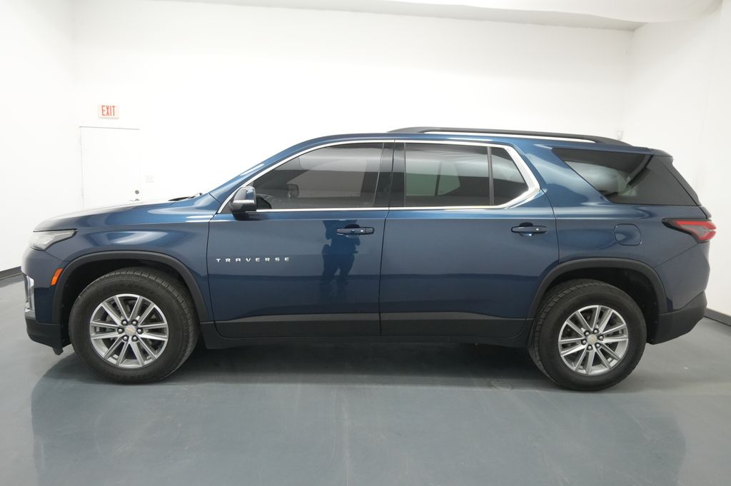 Used 2022 Chevrolet Traverse LT SUV