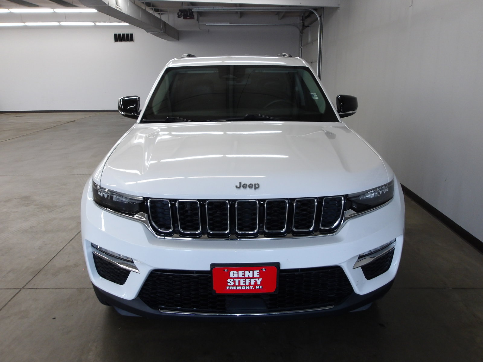 Used 2023 Jeep Grand Cherokee Limited SUV
