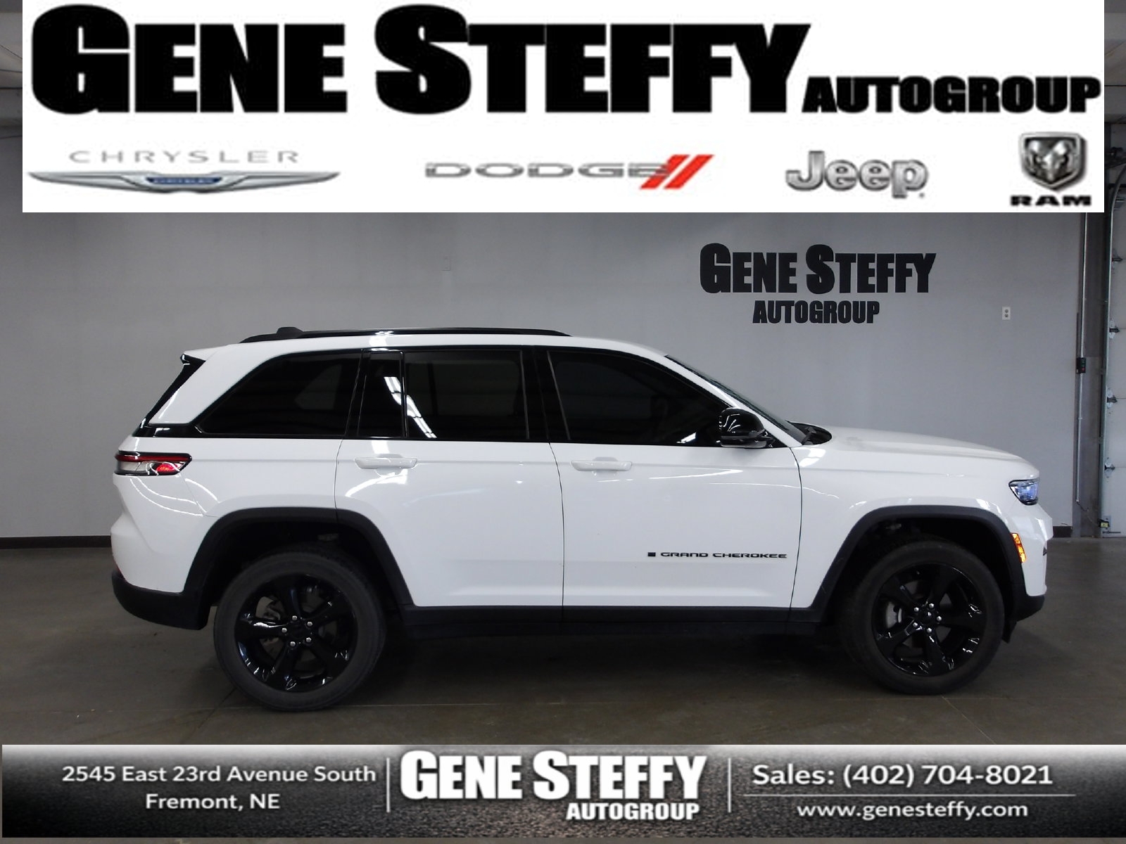 Used 2023 Jeep Grand Cherokee Altitude X SUV