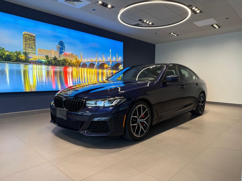 2023 BMW 5 Series M550i