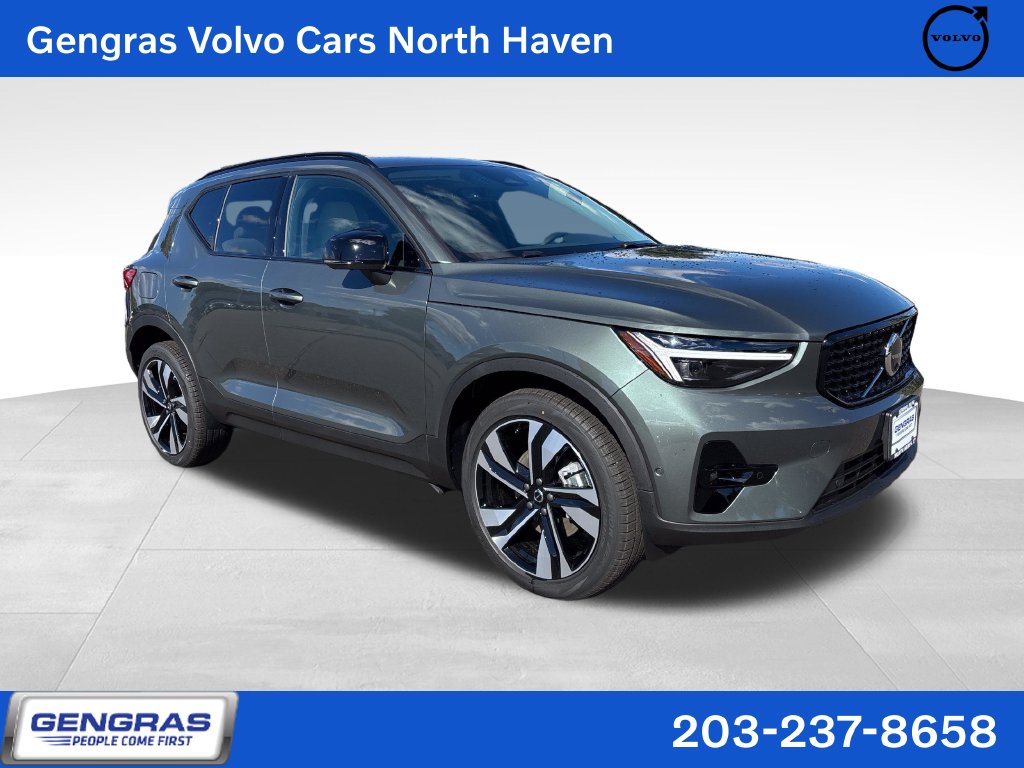 New 2026 Volvo XC40 B5 Ultra SUV YV4L12UM6T2895888 for sale Hartford, CT
