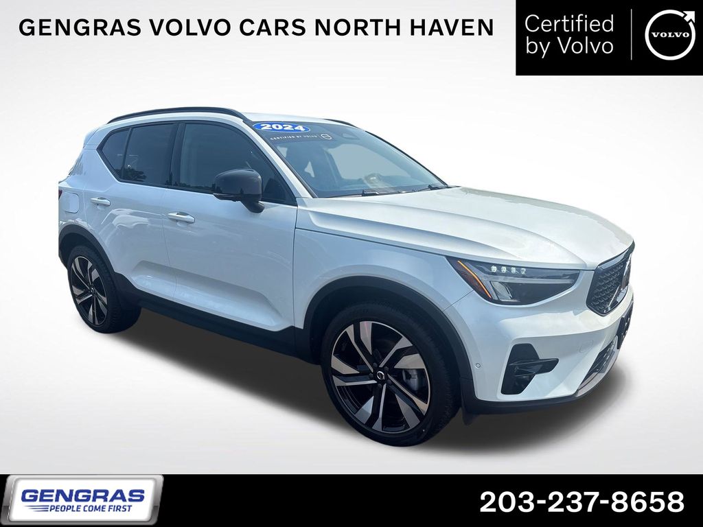 2024 Volvo XC40