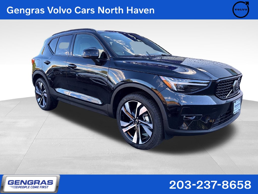 New 2026 Volvo XC40 B5 Ultra SUV YV4L12UMXT2896817 for sale Hartford, CT