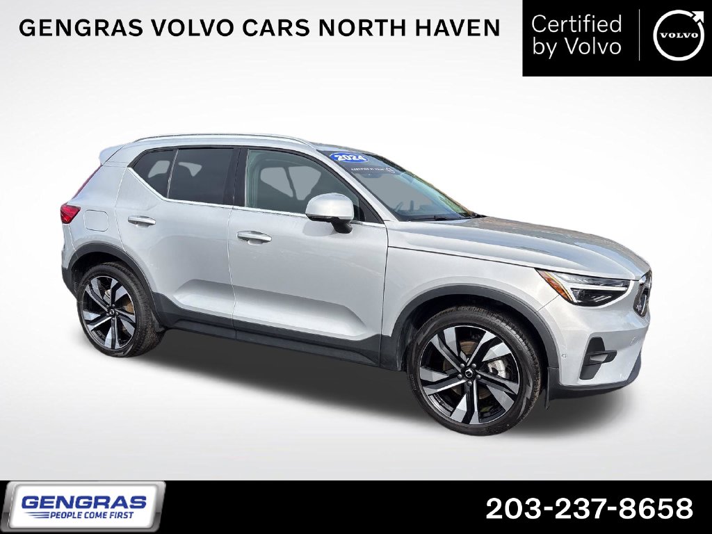 2024 Volvo XC40 SUV 