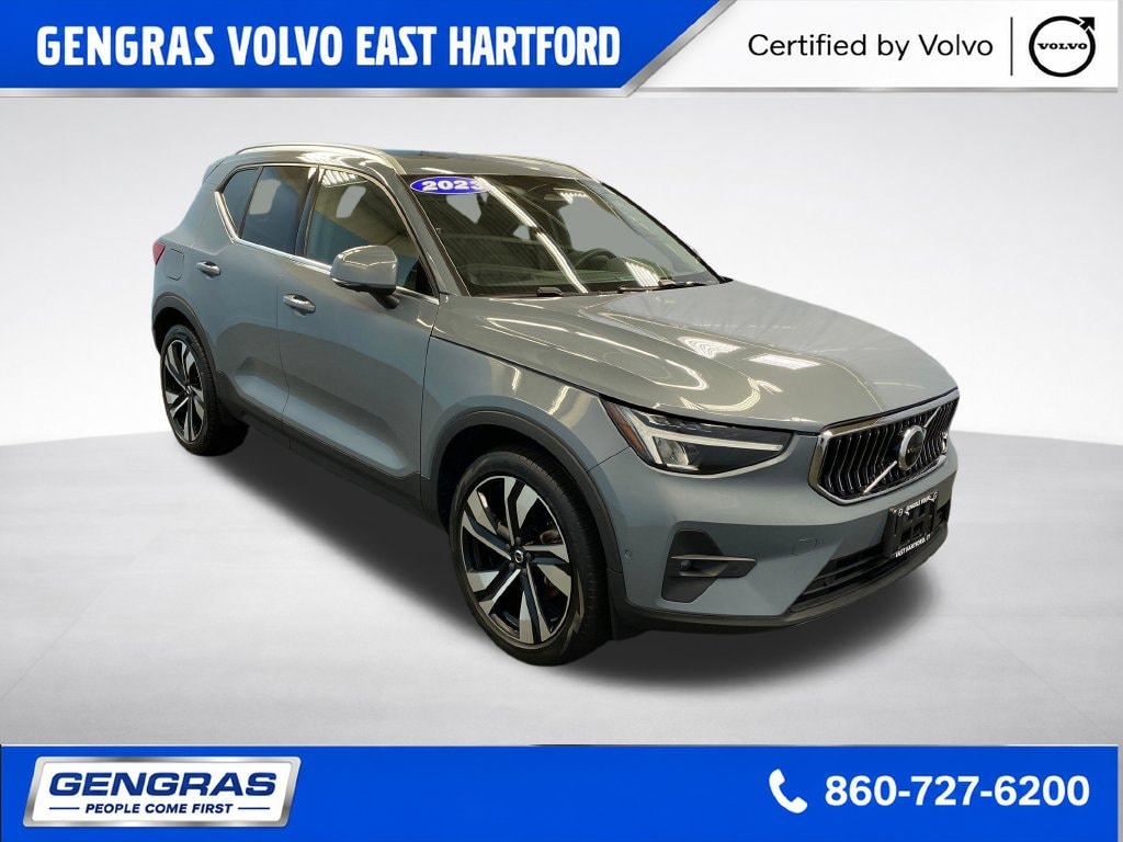 2023 Volvo XC40