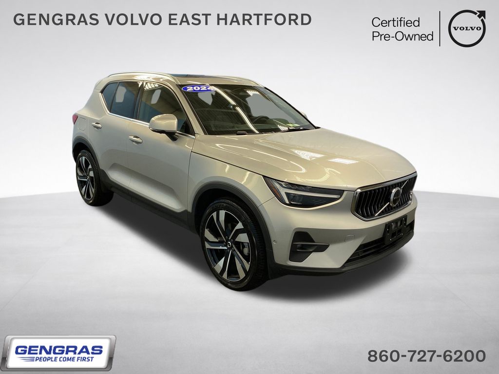 2024 Volvo XC40