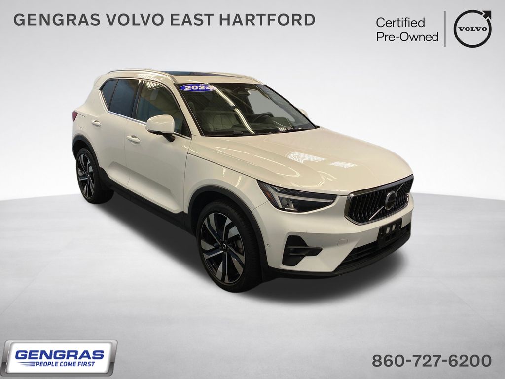 2024 Volvo XC40