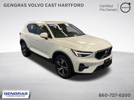 2023 Volvo XC40 B5 Core SUV