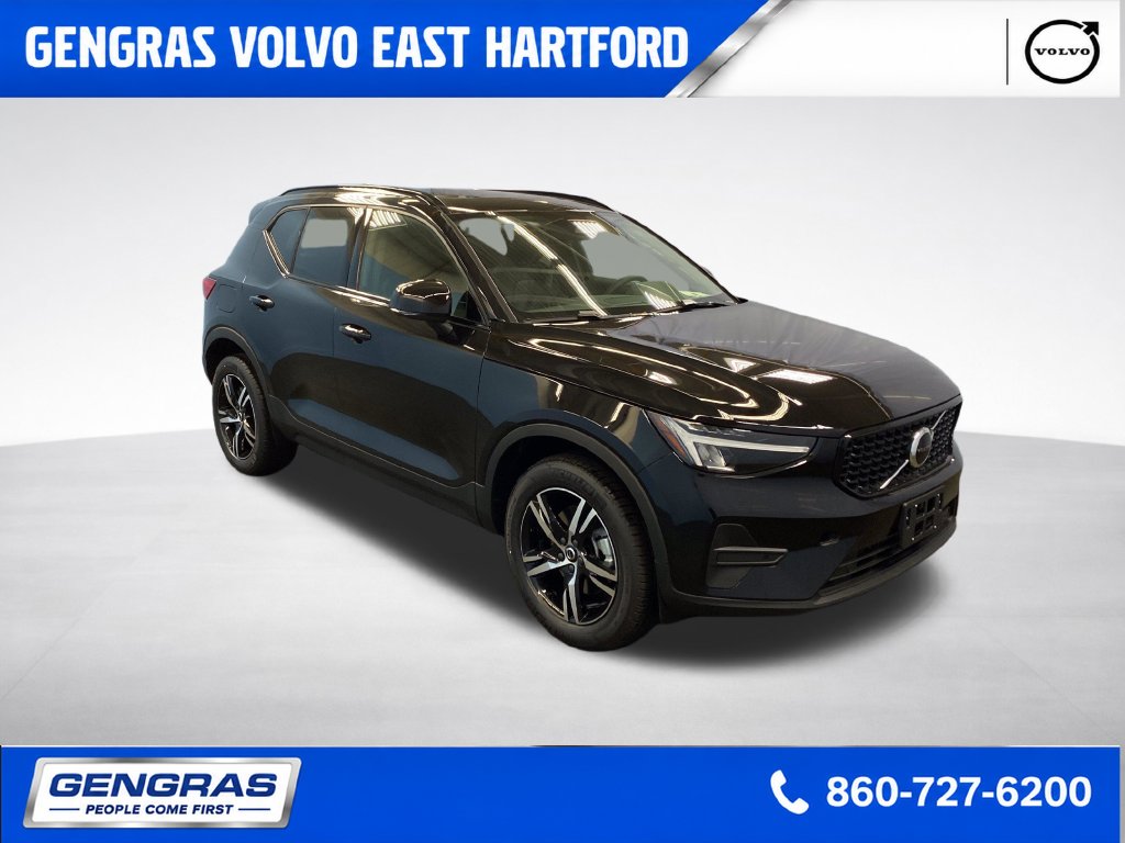 2026 Volvo XC40 B5 Core AWD SUV