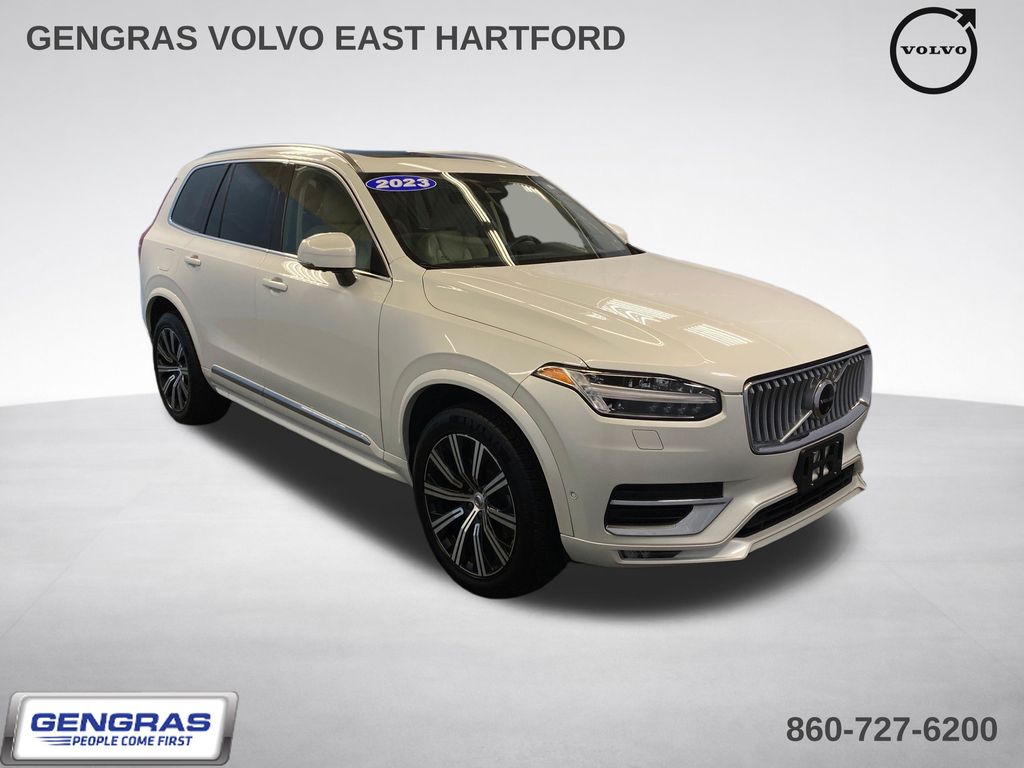 2023 Volvo XC90 SUV 