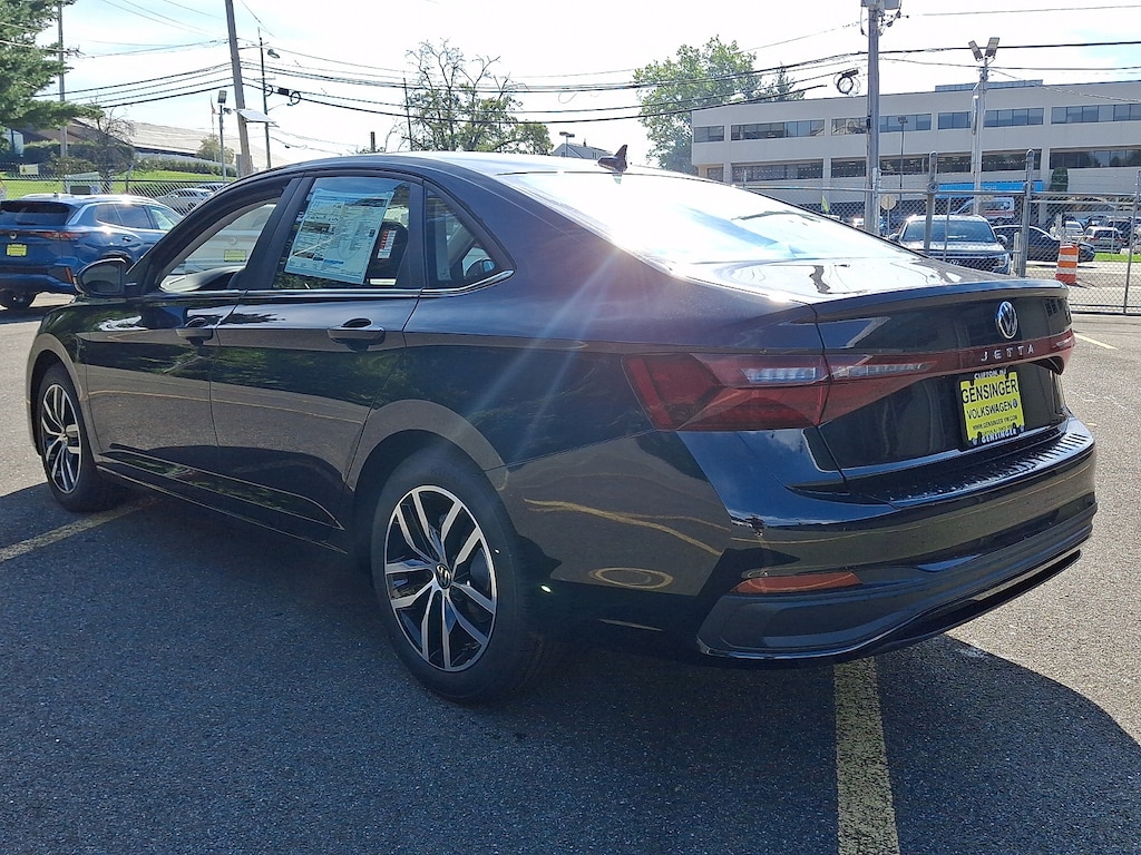 New 2027 Volkswagen Jetta SE Sedan