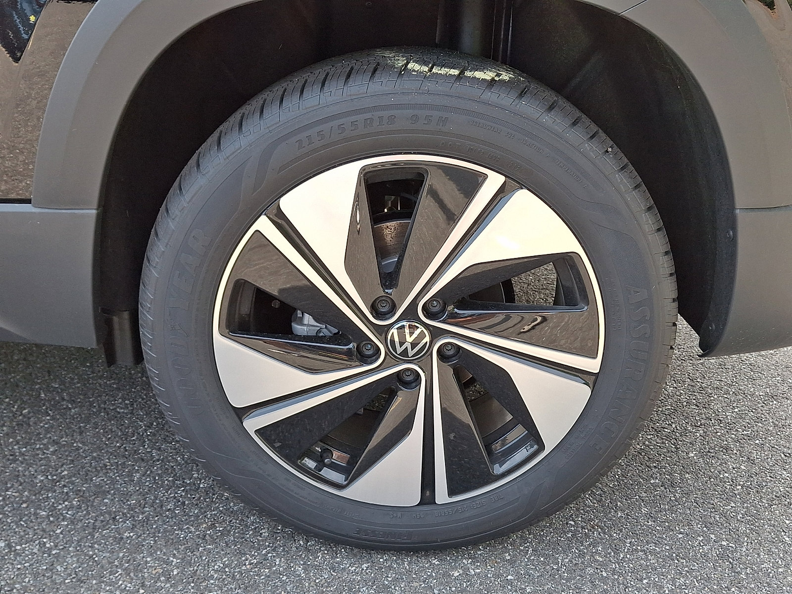 2026 Volkswagen Taos SE - Photo 5