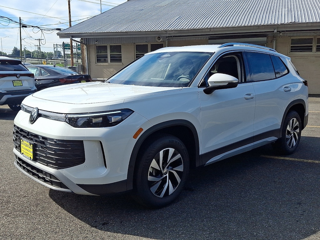 New 2026 Volkswagen Tiguan S S 4MOTION