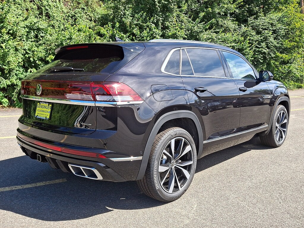 New 2026 Volkswagen Atlas Cross Sport 2.0T SEL Premium R-Line 2.0T SEL Premium R-Line 4MOTION