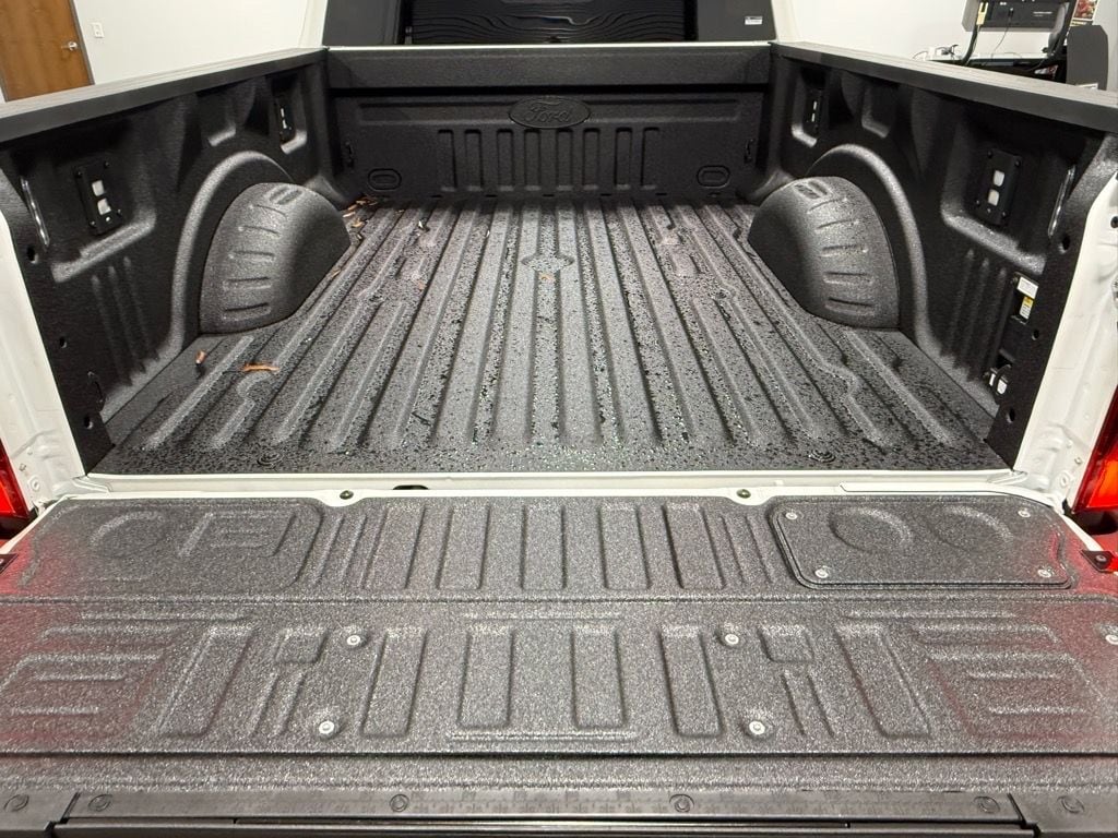2026 Ford F-250 Super Duty Platinum - Photo 15