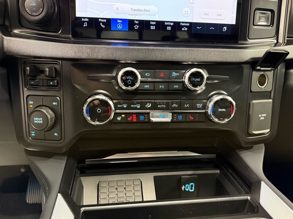2026 Ford F-250 Super Duty Platinum - Photo 19